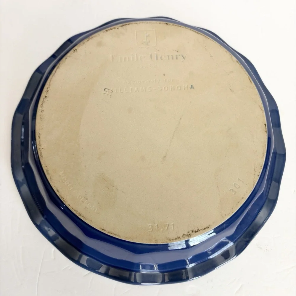 Emile Henry France Williams Sonoma Cobalt Blue Ruffle Edge Ceramic Pie Dish